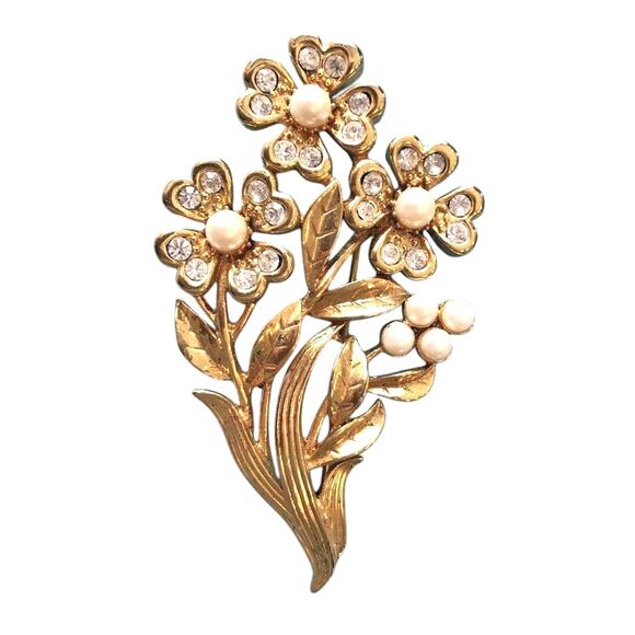 Romantic Mid Century Brooch Textured Goldtone Rhinestones Pearl Beads Floral Pin - Picture 1 of 4